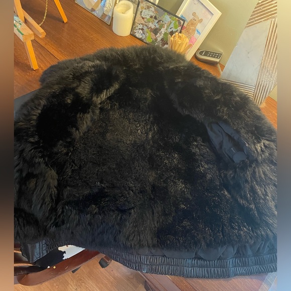 Cropped Black Leather Bomber Jacket w/ FULL Removable Fur Lining – Made in Korea - Picture 2 of 11